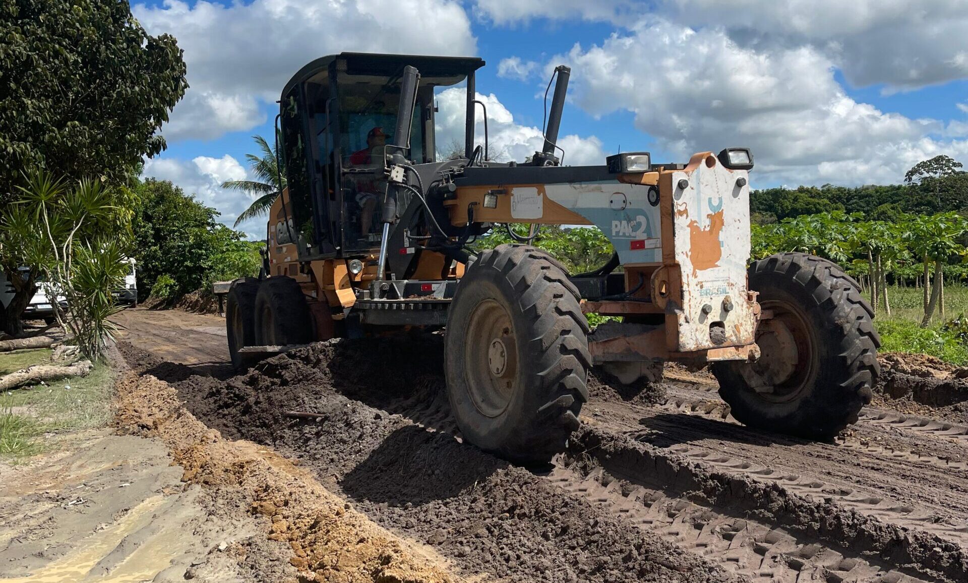Secretaria de Infraestrutura realiza manutenção de acesso às nossas Aldeias