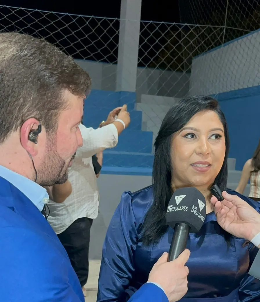 Prefeita Índia Ninha celebra conquista de Unidade Odontológica Móvel para Marcação